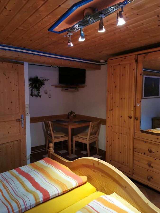 Gaestezimmer Reitinger Siegenburg Exteriör bild